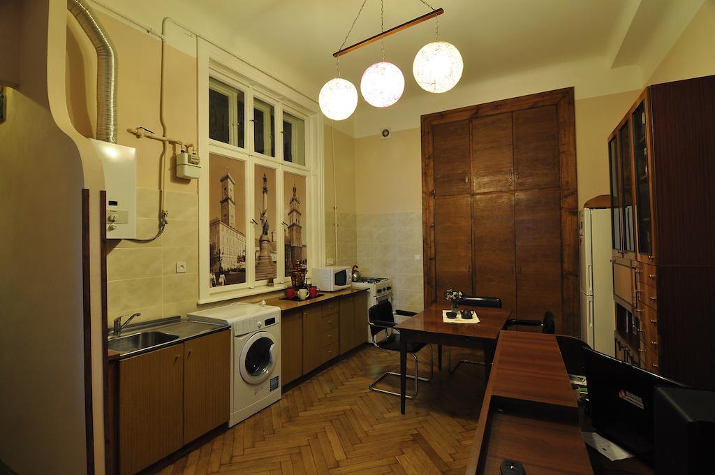Voyager Hostel Lvov Exteriér fotografie